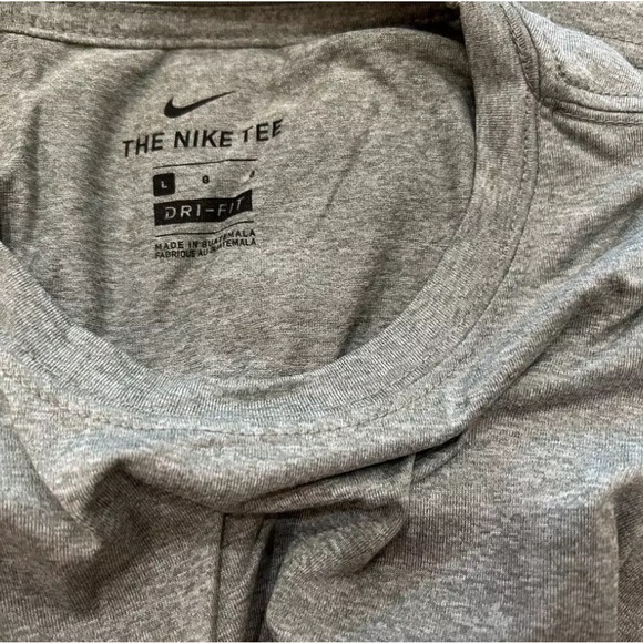 Nike Dri-Fit Short Sleeve Plain T-Shirt Men’s Adult Gray Grey NEW w/ Tag - Picture 3 of 3
